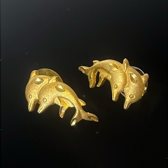 Pair of Jumping Dolphins Yellow Gold Tone Stud Earrings - Picture 1 of 4